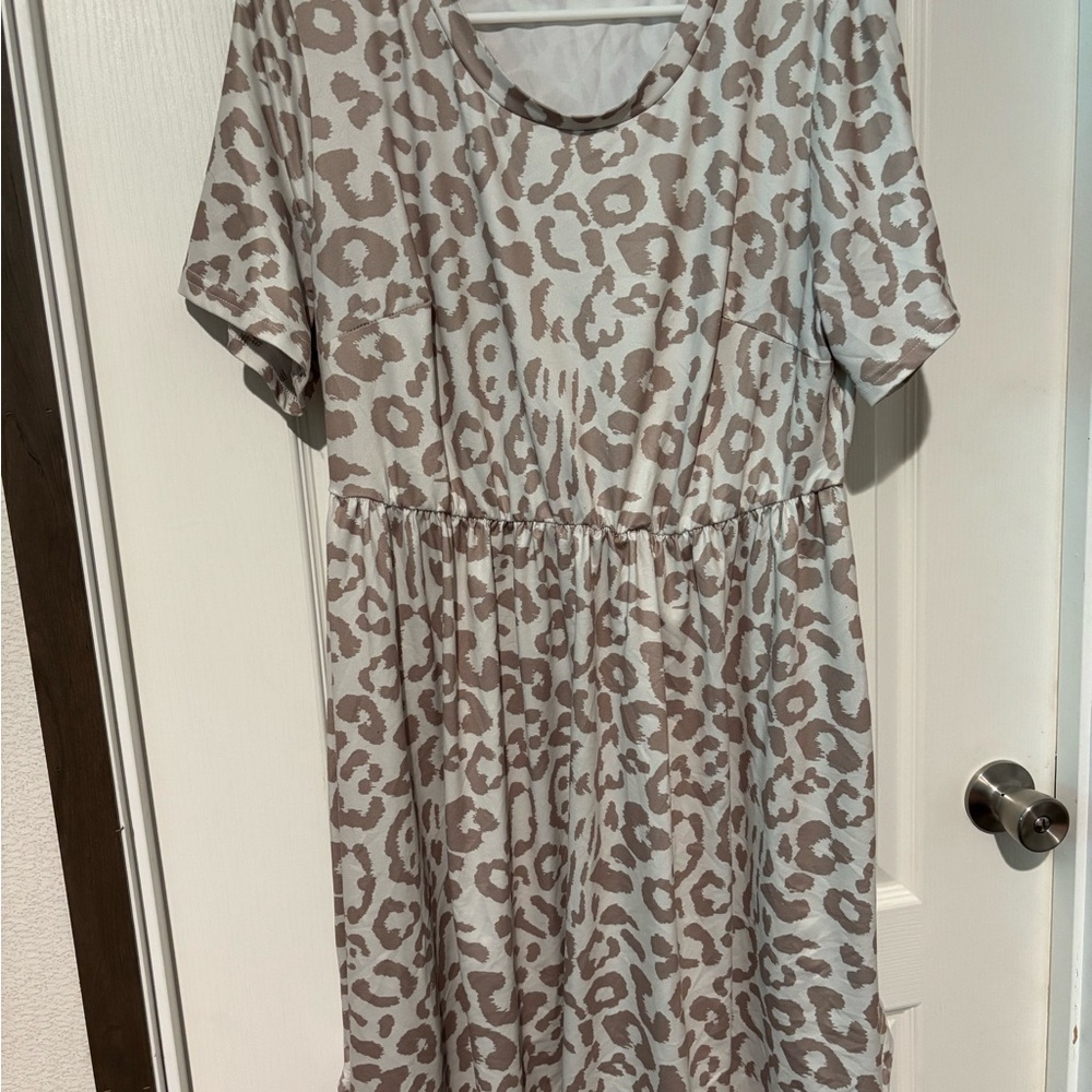 SHEIN Brown and White Leopard Midi Dress